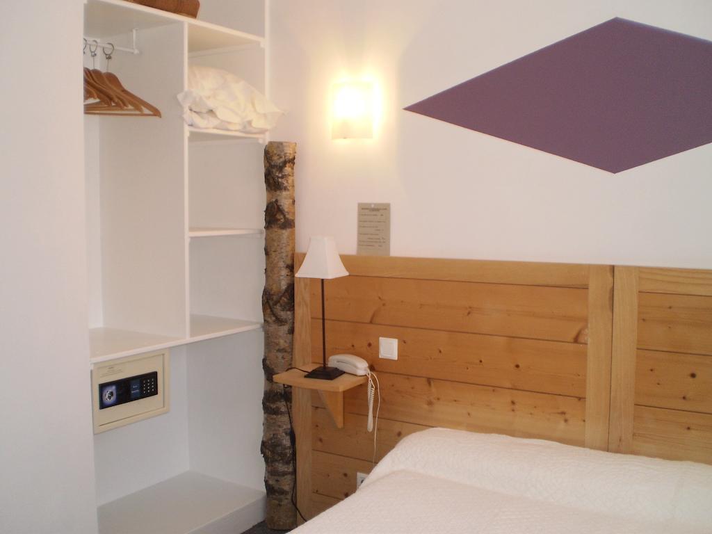 Hotel L Ander Saint-Flour  Pokoj fotografie