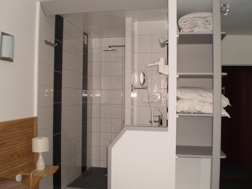 Hotel L Ander Saint-Flour  Pokoj fotografie
