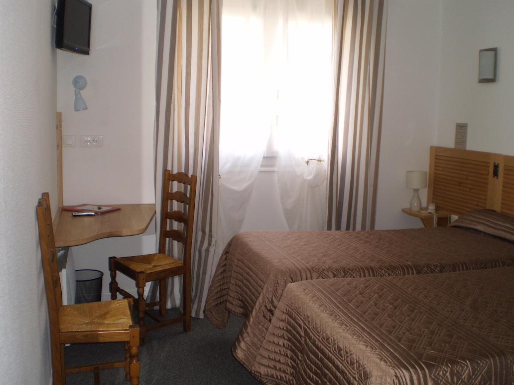 Hotel L Ander Saint-Flour  Pokoj fotografie