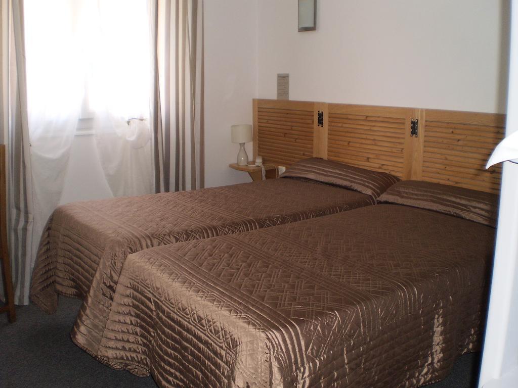 Hotel L Ander Saint-Flour  Pokoj fotografie